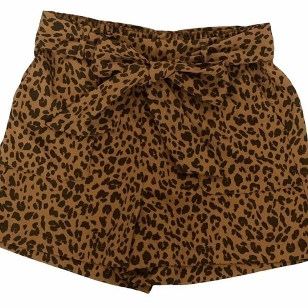 A new day Animal Print Shorts Size M